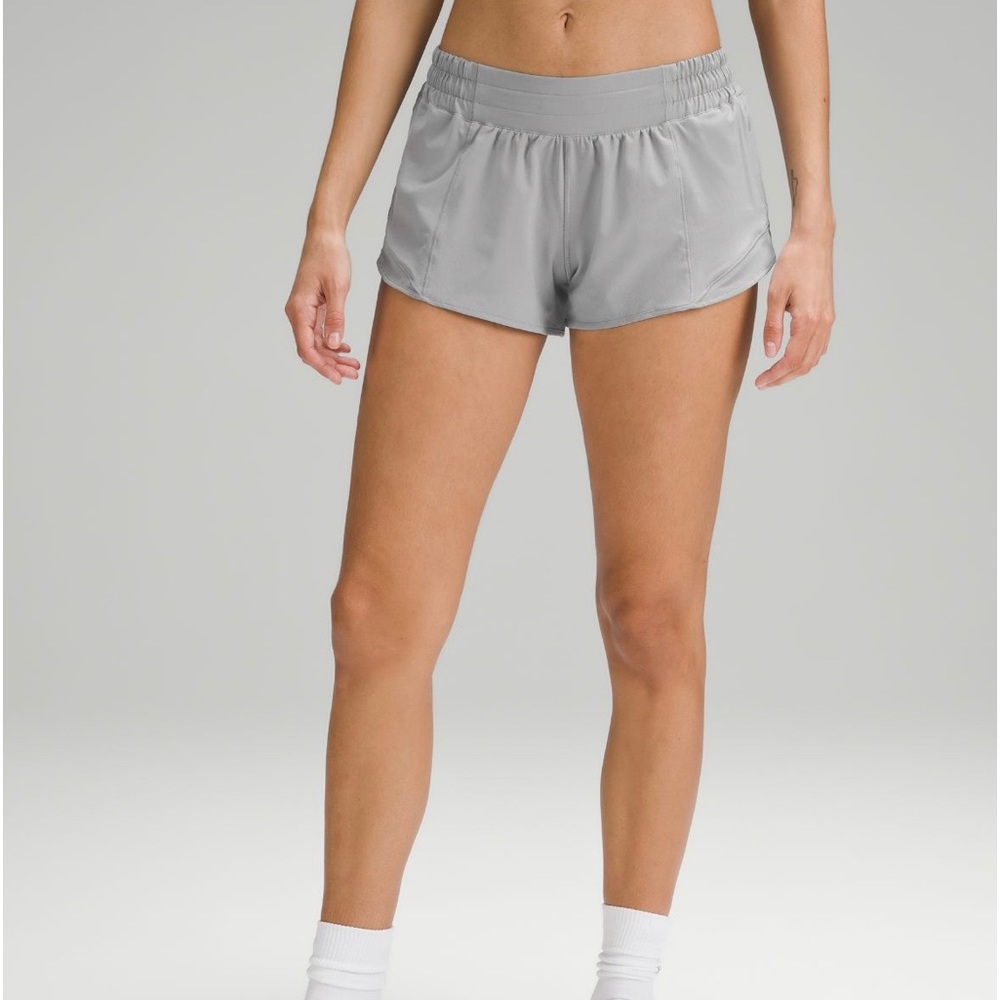 Lululemon Hotty Hot Low-rise Shorts 2.5” (size 8)